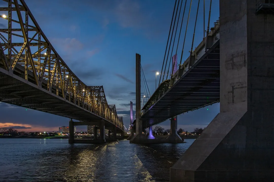 A bridge crossing the Ohio River near Louisville, Kentucky